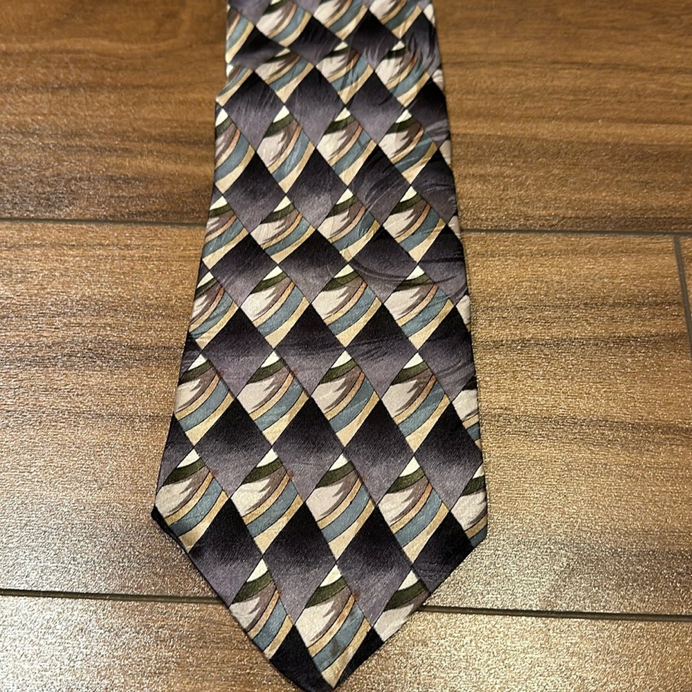 J. Garcia necktie. Untitled.